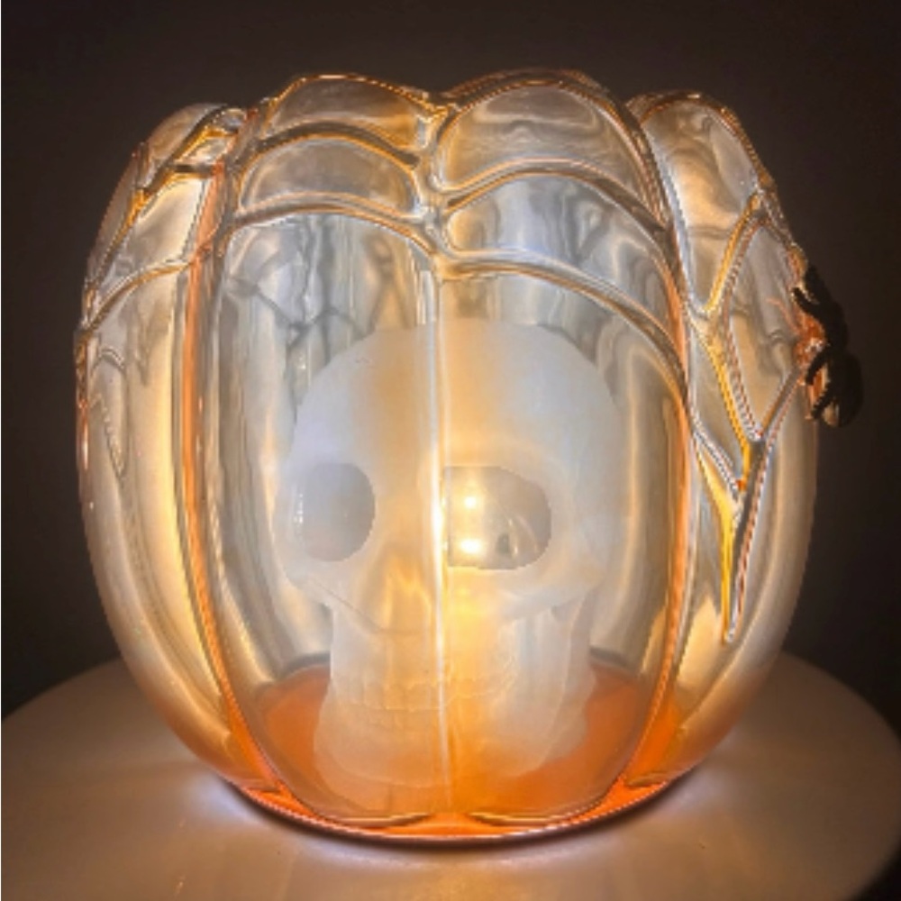 NEW Bath and Body Works Glass Pumpkin with Skull Light candle pedestal